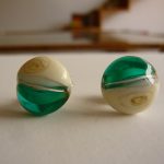 Pendientes botón verde Guara